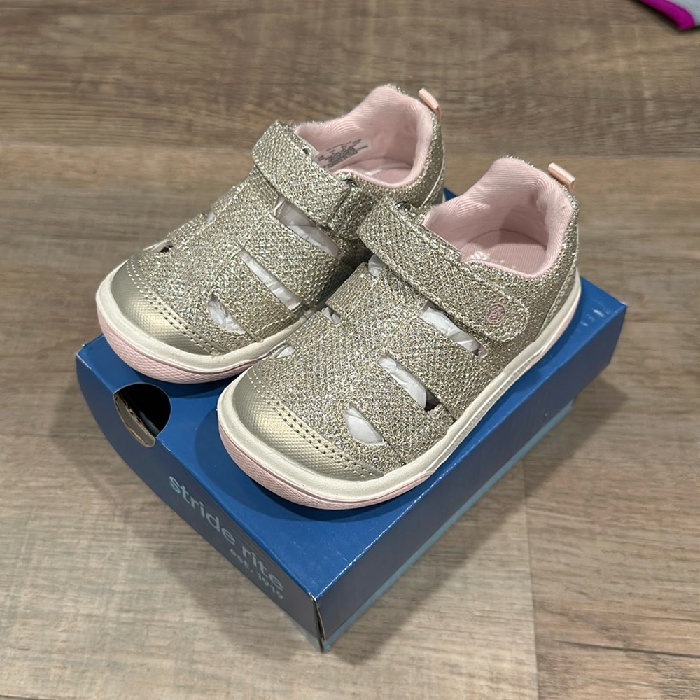 Stride rite girls sandals